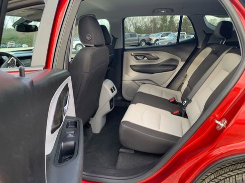 Used 2024 GMC Terrain SLE image 15
