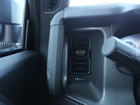 Used 2025 Ford Bronco Badlands AWD/4WD image 7