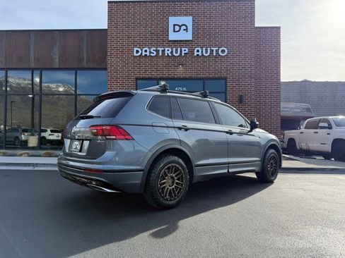 Used 2021 Volkswagen Tiguan SE R-Line image 6