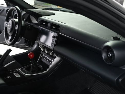 Used 2023 Toyota GR86 Premium RWD image 25