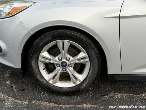 Used 2014 Ford Focus SE FWD image 35
