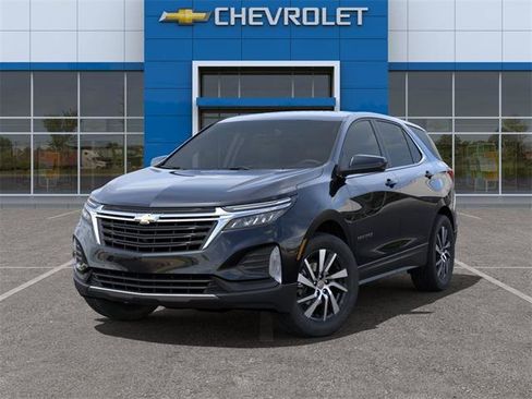 New 2024 Chevrolet Equinox LT image 30