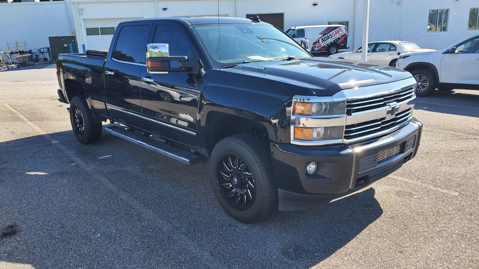Used 2015 Chevrolet Silverado 2500 High Country w/ Duramax Plus Package AWD/4WD image 2