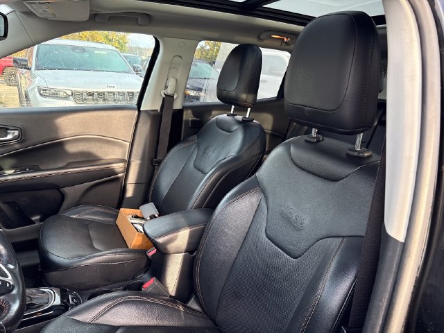 Used 2021 Jeep Compass Limited w/ Sun and Sound Group AWD/4WD image 9