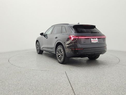 Used 2024 Audi Q8 e-tron Premium Plus w/ Premium Plus Package AWD/4WD image 7