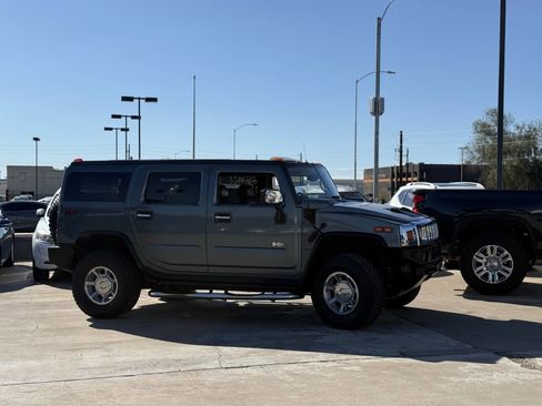 Used 2005 HUMMER H2 Base 4WD 4dr SUV w/ Preferred Equipment Group image 6