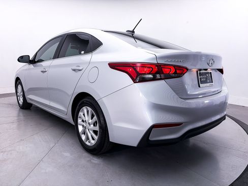 Used 2021 Hyundai Accent SEL FWD image 11