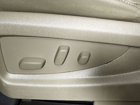 Used 2015 GMC Sierra 1500 SLT w/ SLT Crew Cab Value Package image 14