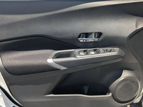 Certified 2024 Nissan Kicks SV FWD image 10
