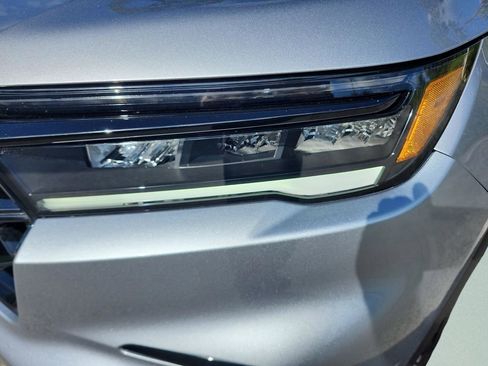 Certified 2025 Honda Pilot TrailSport image 37