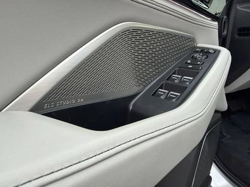 Certified 2023 Acura MDX SH-AWD w/ Advance Package image 14