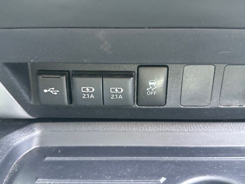 Used 2021 Toyota Tundra SR5 w/ SR5 Leather Package RWD image 26