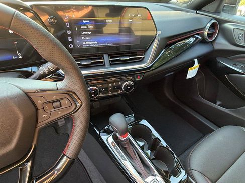 New 2026 Chevrolet Trax RS w/ Driver Confidence Package FWD image 4