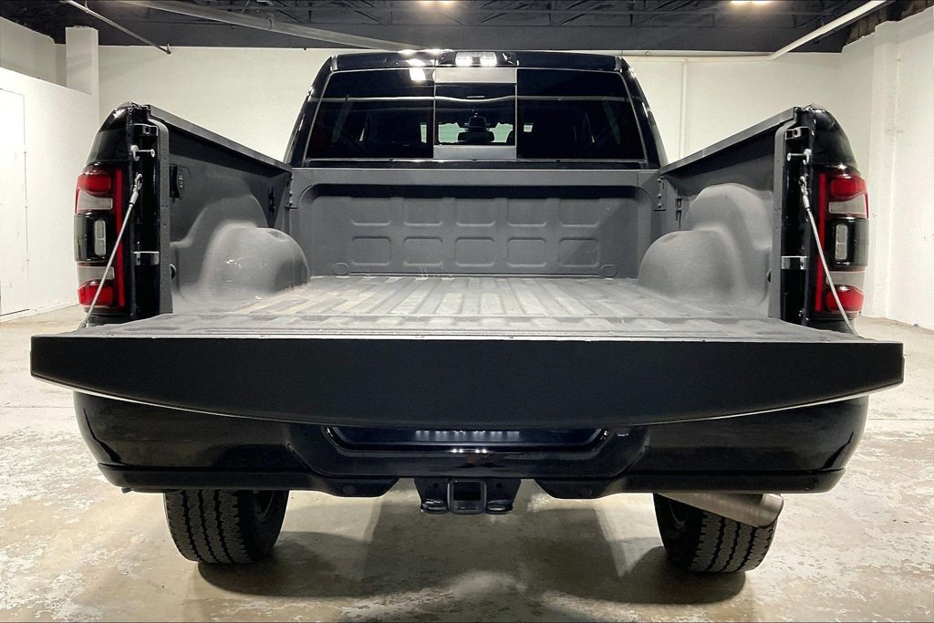 Used 2024 RAM 2500 Laramie w/ Night Edition AWD/4WD image 35