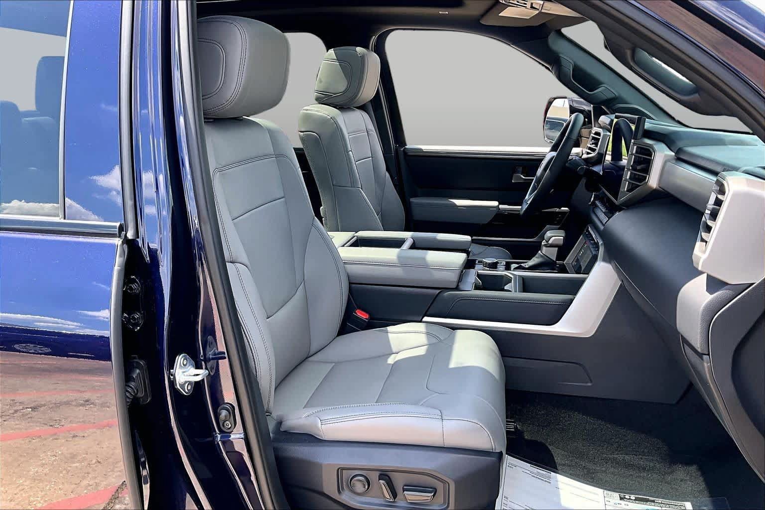 Certified 2026 Toyota Tundra Limited AWD/4WD image 9