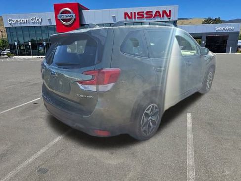 Used 2021 Subaru Forester Premium w/ Popular Package #1 image 9