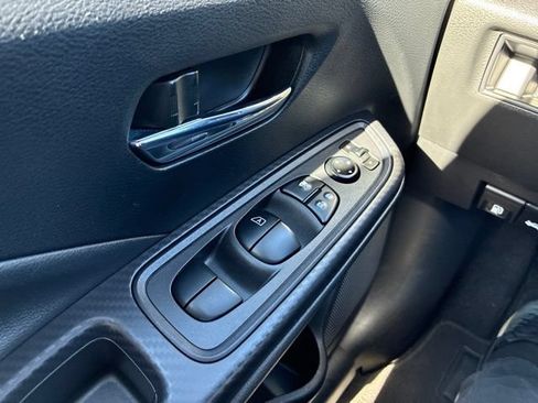 Used 2023 Nissan Versa SV FWD image 34
