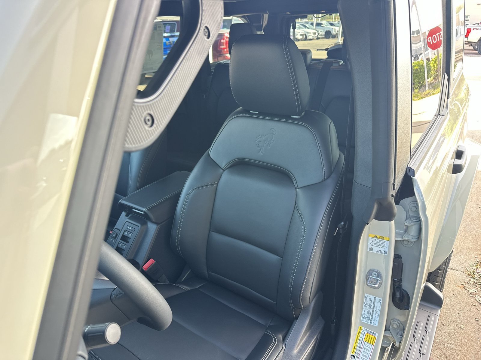 New 2026 Ford Bronco Outer Banks AWD/4WD image 27