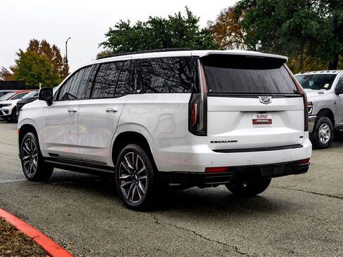 Used 2023 Cadillac Escalade Sport Platinum image 7
