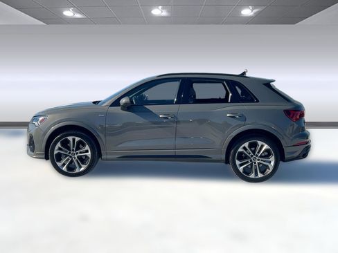 Used 2021 Audi Q3 2.0T Premium Plus image 2