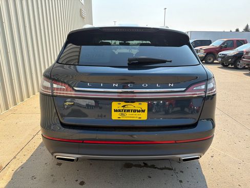 Used 2023 Lincoln Nautilus Reserve w/ Equipment Group 202A AWD/4WD image 6