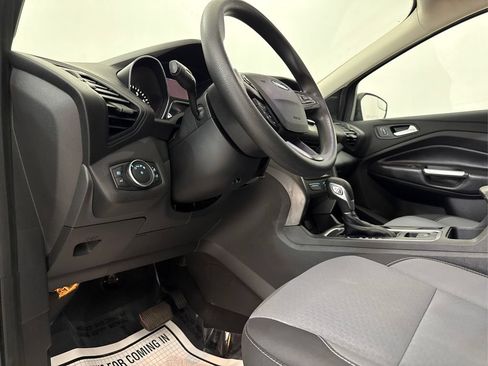 Used 2018 Ford Escape SE w/ SE Sync 3 Package FWD image 29