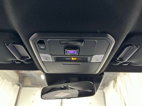 Used 2025 Toyota 4Runner TRD Off-Road image 40