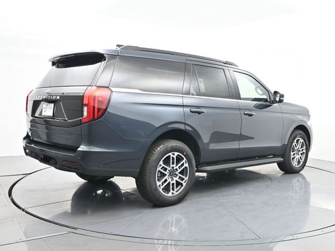 New 2025 Ford Expedition Active image 7