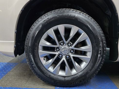 Used 2016 Lexus GX 460 Luxury image 70