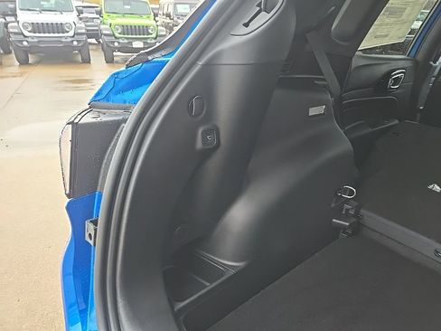New 2026 Jeep Compass Latitude AWD/4WD image 88