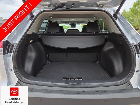 Certified 2025 Toyota Corolla Cross XLE w/ Convenience Package FWD image 19