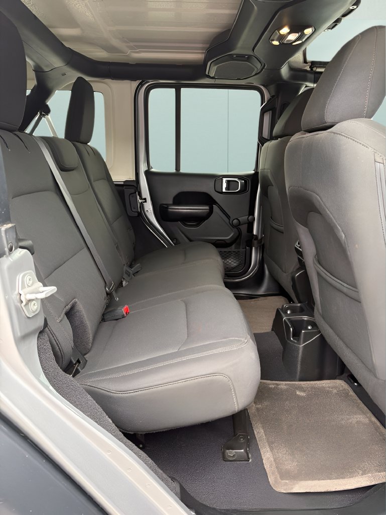 Used 2018 Jeep Wrangler Unlimited Sport AWD/4WD image 15