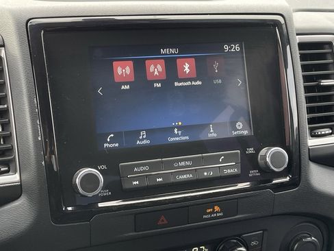 Used 2022 Nissan Frontier SV image 17