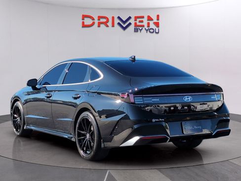 Used 2025 Hyundai Sonata SEL image 3