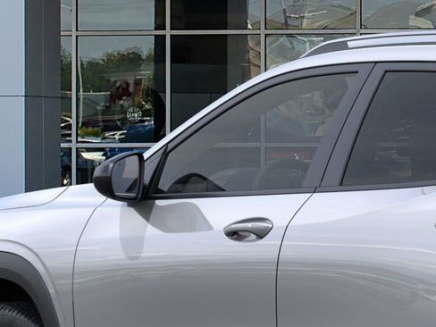 New 2026 Chevrolet Trax ACTIV w/ Driver Confidence Package FWD image 12