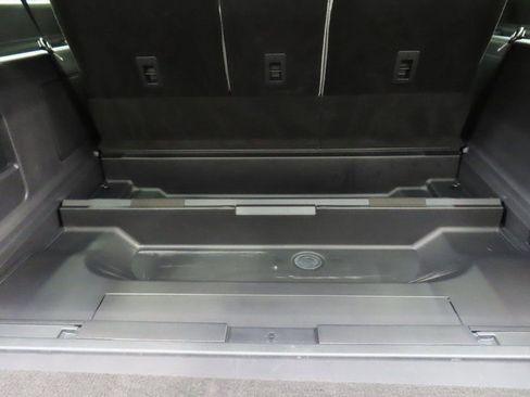 Used 2025 Ford Expedition Max Platinum w/ Platinum Ultimate Package image 39