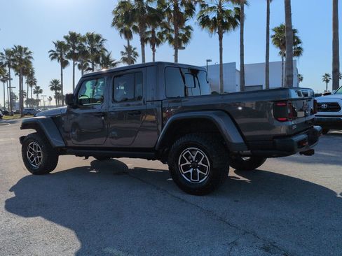 Certified 2025 Jeep Gladiator Rubicon image 6