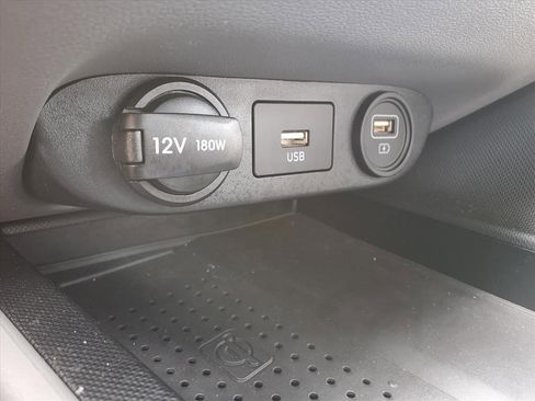 Used 2023 Hyundai Elantra SEL w/ Convenience Package image 17