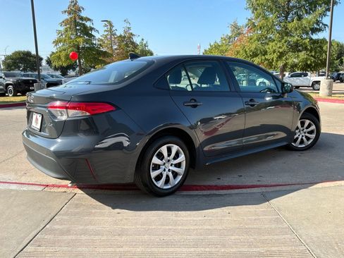 Used 2025 Toyota Corolla LE FWD image 6