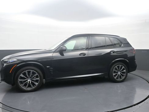Used 2025 BMW X5 xDrive40i w/ M Sport Package image 4