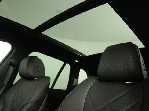 Used 2025 BMW X5 xDrive50e image 14