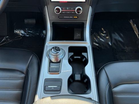 Used 2024 Ford Edge SEL image 22