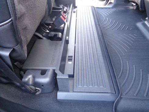 Used 2020 Ford F250 Lariat w/ Chrome Package image 76