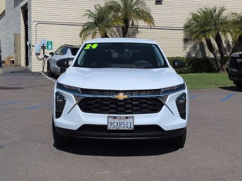 Used 2024 Chevrolet Trax LS FWD image 3