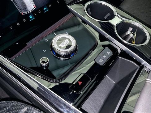 Used 2025 Cadillac Escalade Sport w/ Touring Package image 33