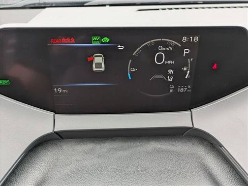 New 2026 Toyota Prius Plug-In Hybrid FWD image 11
