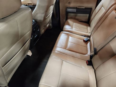 Used 2015 Ford F250 Lariat w/ Chrome Package image 48