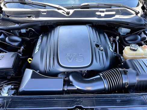 Used 2015 Dodge Challenger R/T w/ Quick Order Package 22B R/T RWD image 10