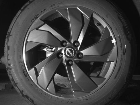 Used 2025 Nissan Rogue SV FWD image 15