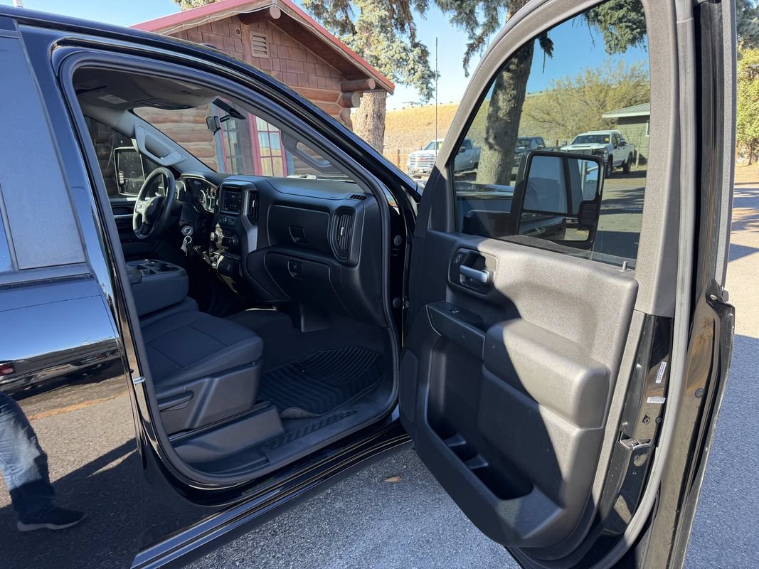 Used 2020 Chevrolet Silverado 2500 Custom w/ Custom Convenience Package AWD/4WD image 25